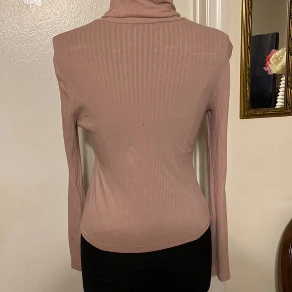 Women turtleneck sweater size L from SHEIN - Picture 3 of 4
